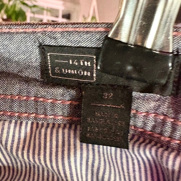 Mens 14th & Union Shorts Casual Flat Front Brown Chino Size 32 - Picture 3 of 7